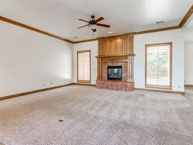 2109 Stony Brook Lane, Yukon, OK 73099