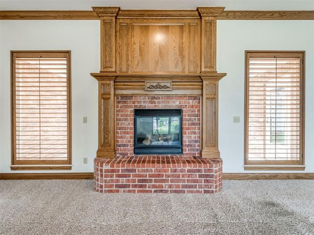 2109 Stony Brook Lane, Yukon, OK 73099