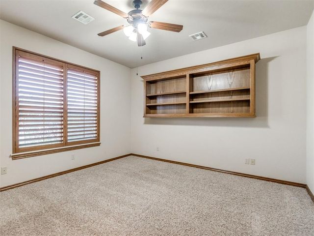 2109 Stony Brook Lane, Yukon, OK 73099