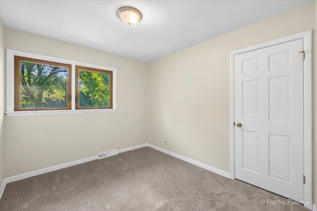 3911 Eastway Drive, Island Lake, IL 60042