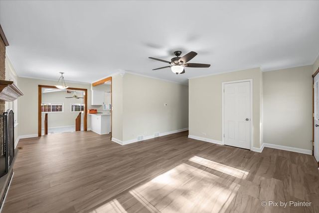 3911 Eastway Drive, Island Lake, IL 60042