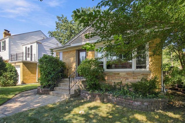 5214 Enfield Avenue, Skokie, IL 60077