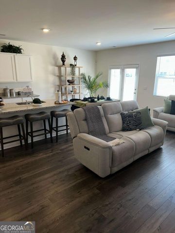 103 Hampton Circle, Mcdonough, GA 30253