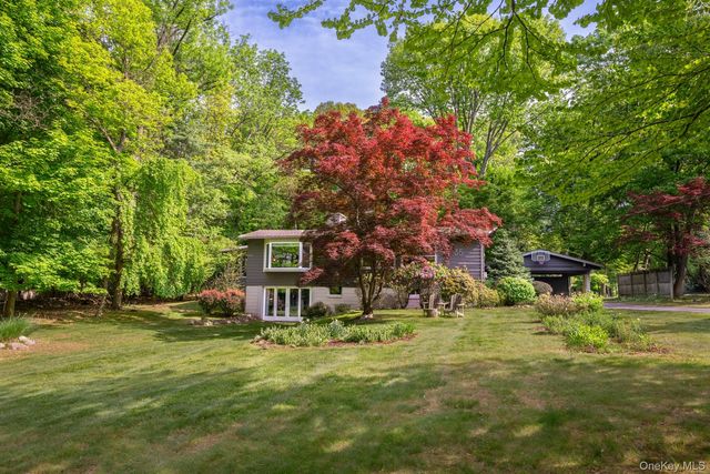 35 Hickory Hill Road, Tappan, NY 10983