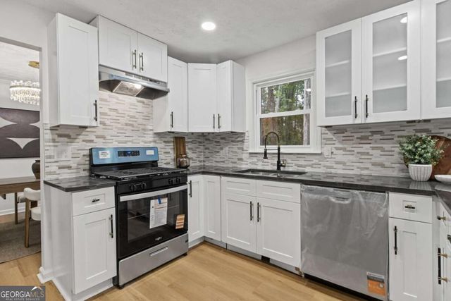1738 Wedgewood Drive, Stone Mountain, GA 30088