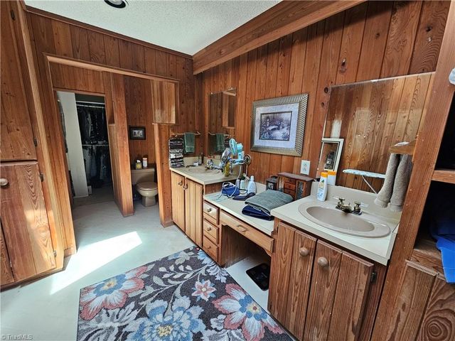 1108 Oak Hill Drive, Monroe, NC 28112