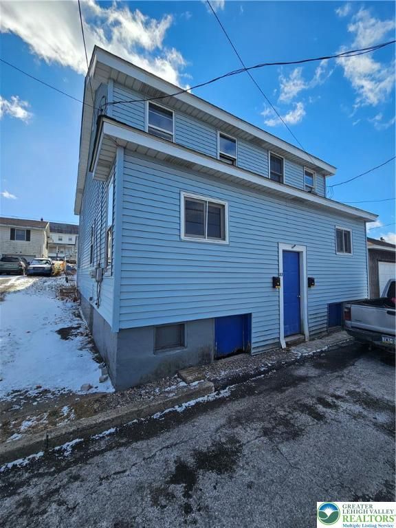 22 East Richards Street, Summit Hill Boro, PA 18250