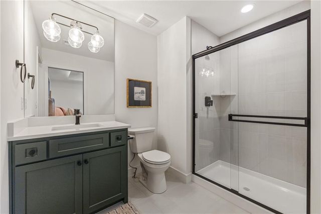 9606 W 175th Terrace, Overland Park, KS 66221