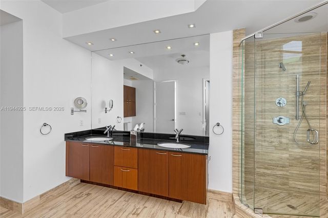 16001 Collins Ave 2704, Sunny Isles Beach, FL 33160