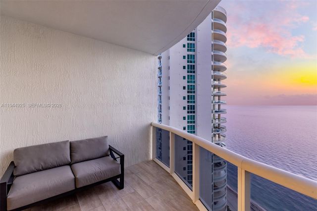 16001 Collins Ave 2704, Sunny Isles Beach, FL 33160