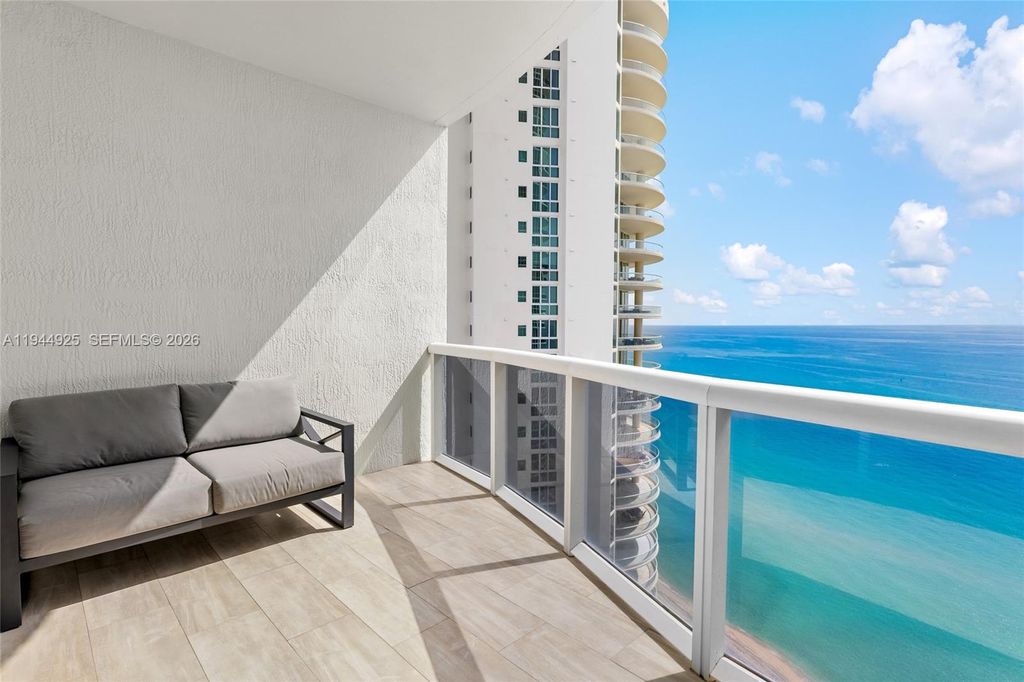 16001 Collins Ave 2704, Sunny Isles Beach, FL 33160