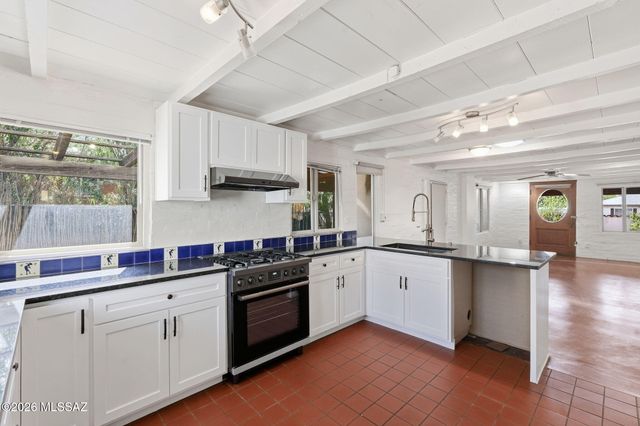 1039 E Linden Street, Tucson, AZ 85719