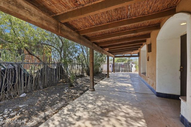 1039 E Linden Street, Tucson, AZ 85719