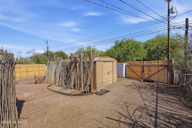 1039 E Linden Street, Tucson, AZ 85719