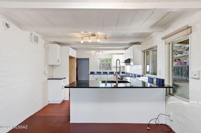1039 E Linden Street, Tucson, AZ 85719