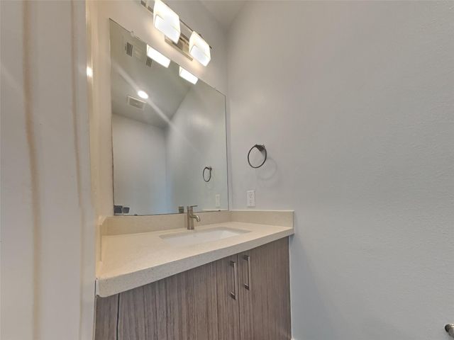 2401 Crawford Street A214, Houston, TX 77004