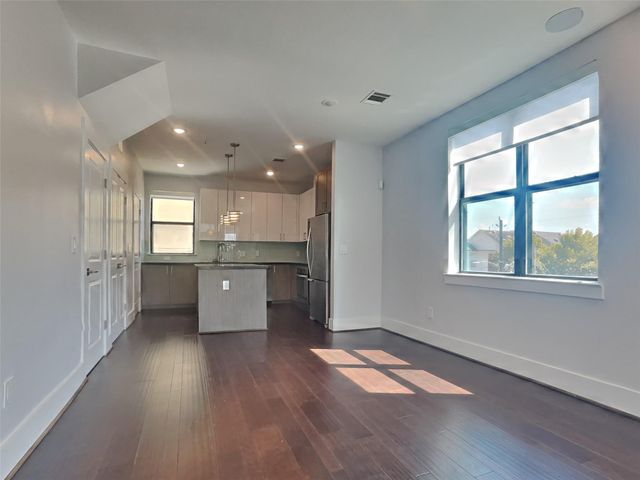 2401 Crawford Street A214, Houston, TX 77004