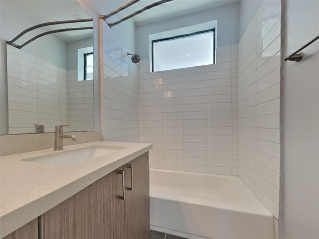 2401 Crawford Street A214, Houston, TX 77004