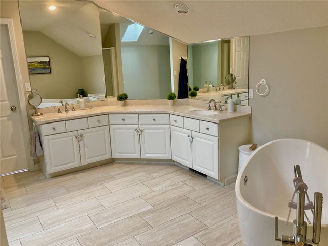6620 MANCHESTER FARMS Road, Fairview, PA 16415