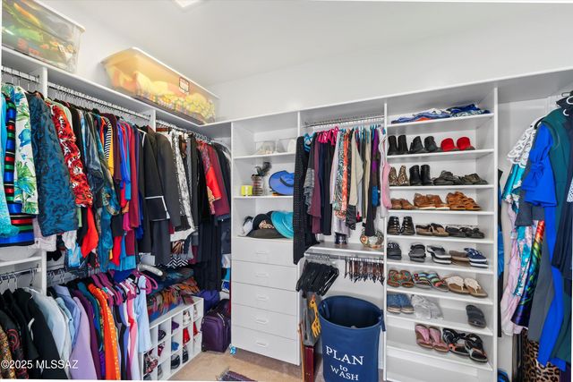 2315 E Bonita Canyon Drive, Green Valley, AZ 85614