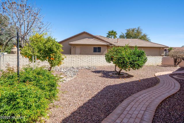 2315 E Bonita Canyon Drive, Green Valley, AZ 85614