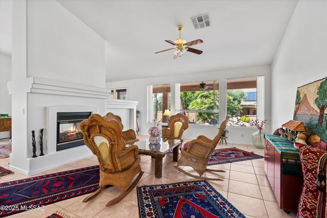 2315 E Bonita Canyon Drive, Green Valley, AZ 85614