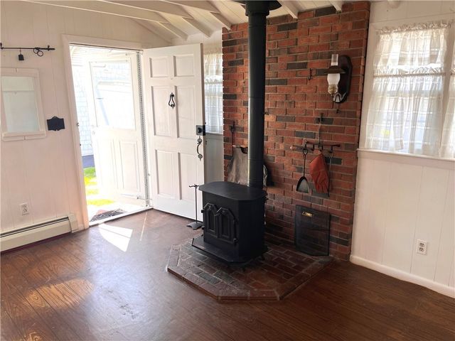 64 Woodhaven Road, Pawtucket, RI 02861