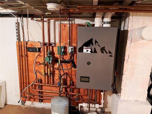 64 Woodhaven Road, Pawtucket, RI 02861