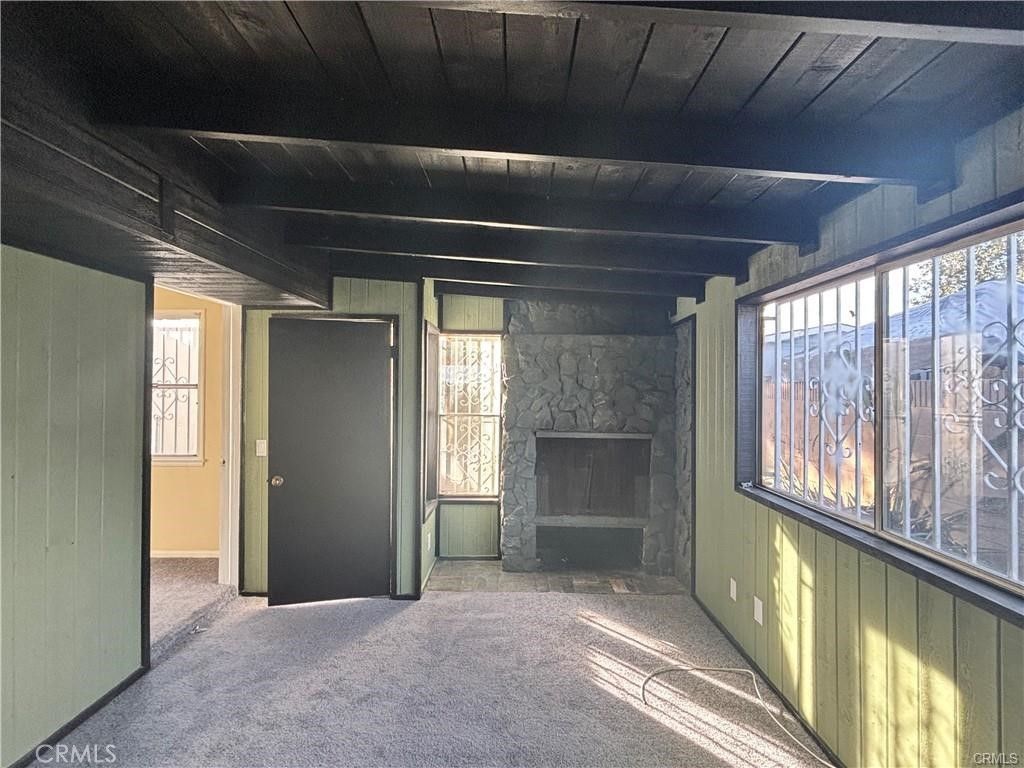 Image 4 of property listing at 16713 Virginia, Bellflower, CA 90706