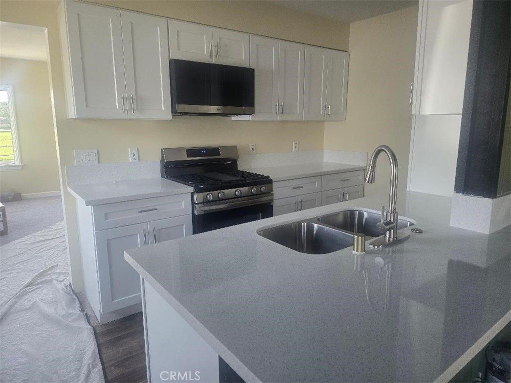 Image 8 of property listing at 16713 Virginia, Bellflower, CA 90706