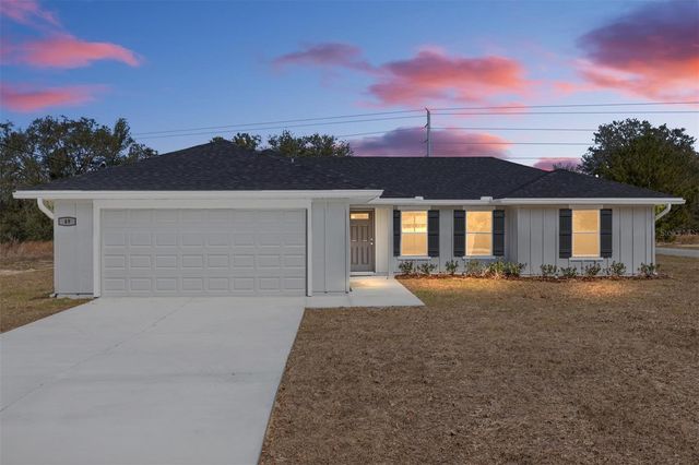 49 LOCUST LOOP CIRCLE, Ocala, FL 34472