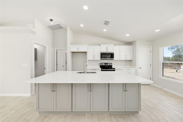 49 LOCUST LOOP CIRCLE, Ocala, FL 34472