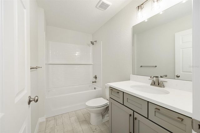 49 LOCUST LOOP CIRCLE, Ocala, FL 34472