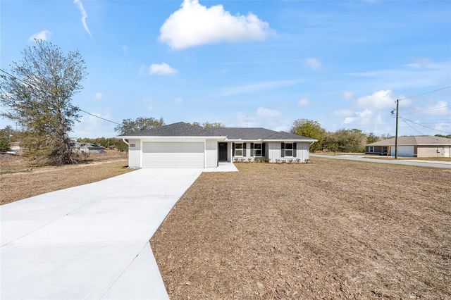 49 LOCUST LOOP CIRCLE, Ocala, FL 34472