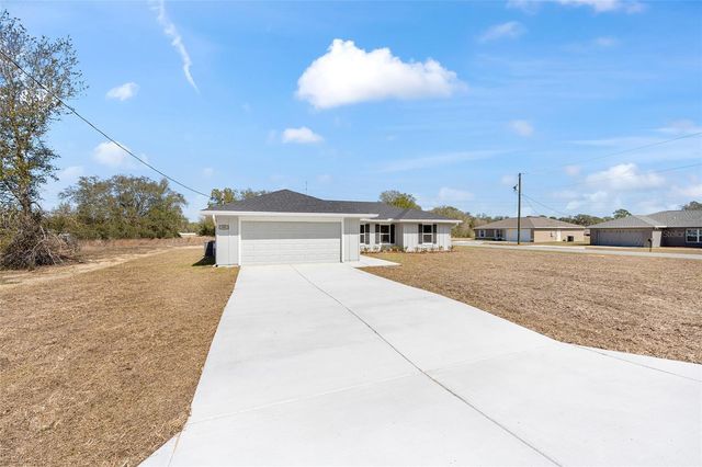 49 LOCUST LOOP CIRCLE, Ocala, FL 34472