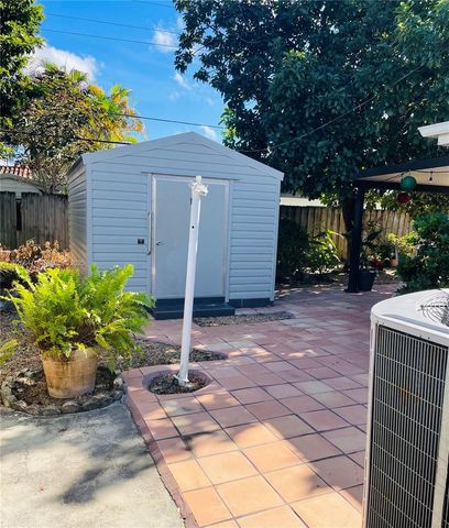 4635 SW 95th Ave, Miami, FL 33165