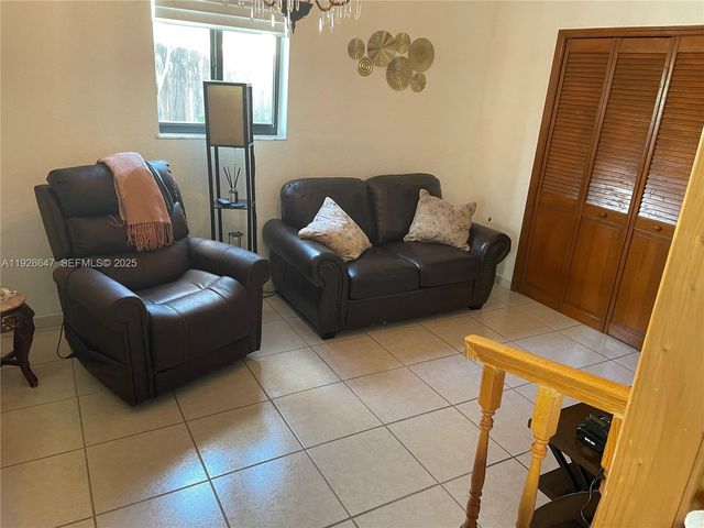 4635 SW 95th Ave, Miami, FL 33165