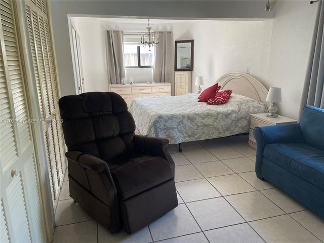 4635 SW 95th Ave, Miami, FL 33165