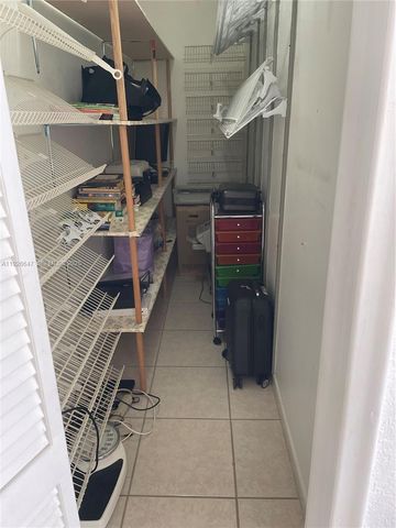 4635 SW 95th Ave, Miami, FL 33165