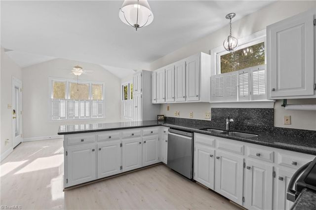 25 Saint Andrews Court, Durham, NC 27707