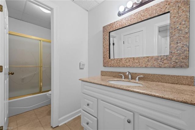 25 Saint Andrews Court, Durham, NC 27707