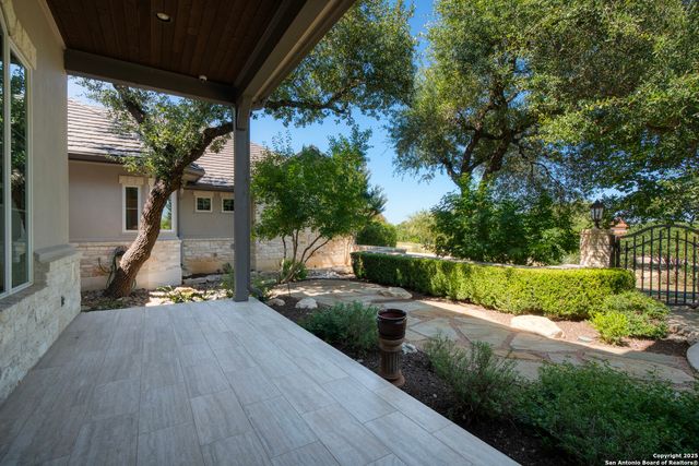 8 Winged Foot, Boerne, TX 78006