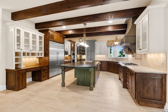 8 Winged Foot, Boerne, TX 78006