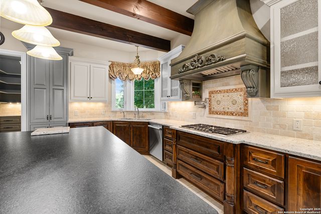 8 Winged Foot, Boerne, TX 78006