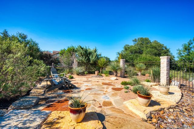 8 Winged Foot, Boerne, TX 78006