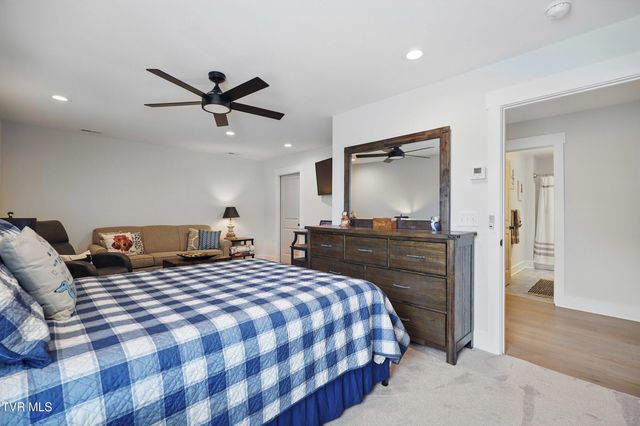 235 Winston Place, Johnson City, TN 37615