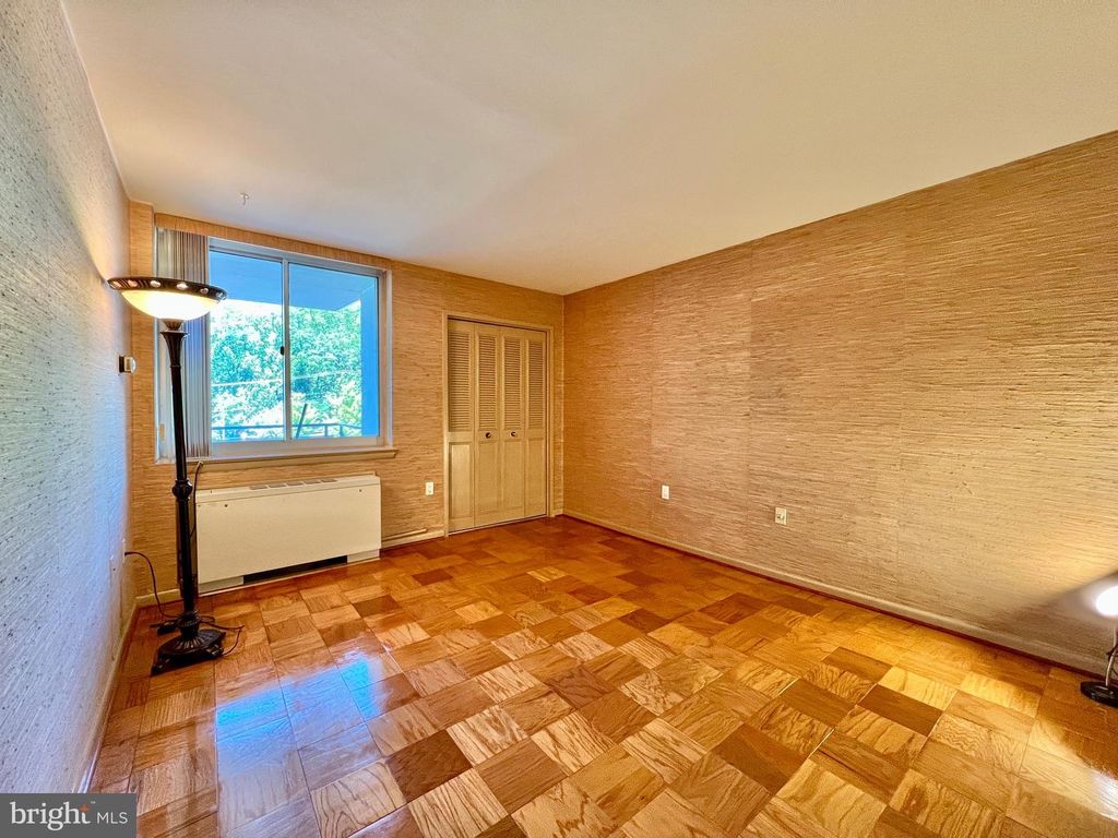 Image 25 of property listing at 10500 ROCKVILLE PIK #401, Rockville, MD 20852