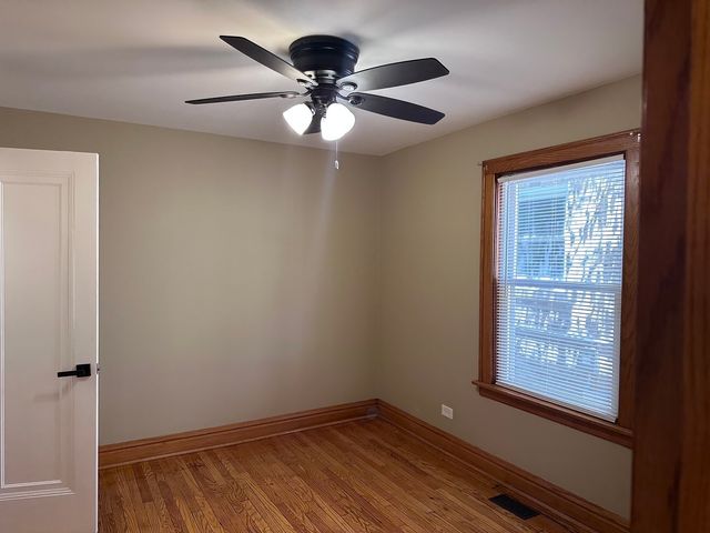 8532 S Yates Boulevard 1, Chicago, IL 60617