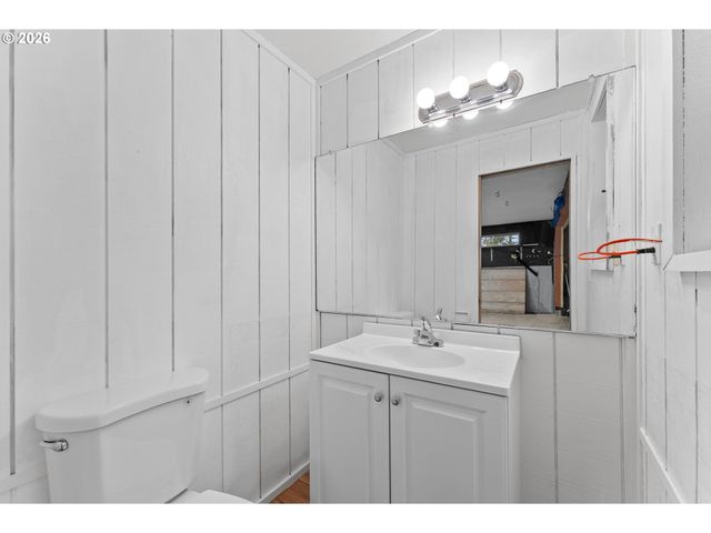 97639 MARINA HEIGHTS Loop, Brookings, OR 97415