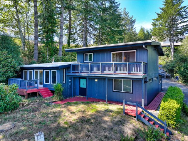 97639 MARINA HEIGHTS Loop, Brookings, OR 97415